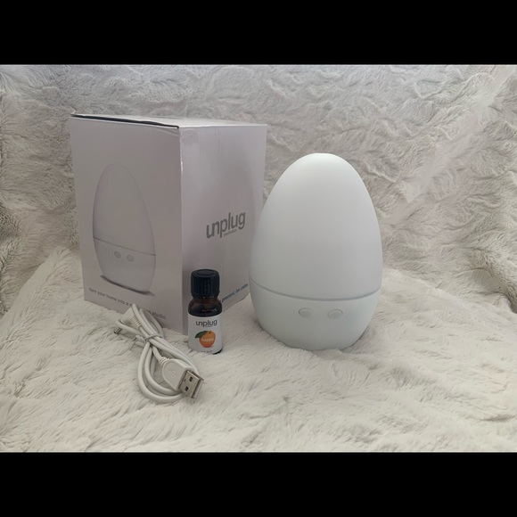 Unplug Meditation Essential Oil Diffuser - Picture 2 of 4